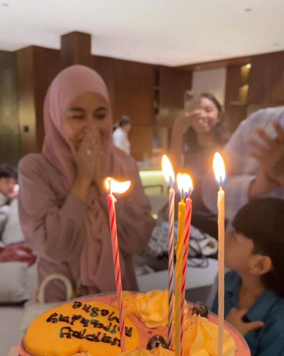potret Ersa Mayori dan kawan-kawan saat halal bi halal (instagram.com/ersamayori)