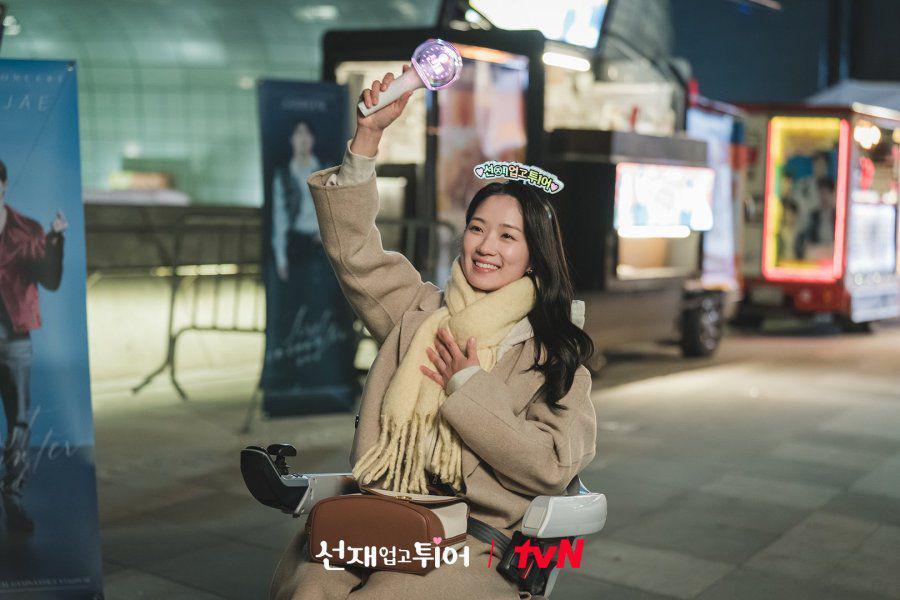 3 Drakor dengan Karakter Cewek Seorang Fangirl, Terbaru Lovely Runner