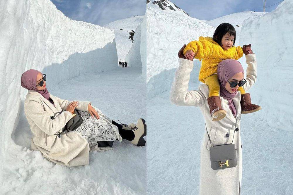 potret Ria Ricis dan Moana di snow wall Jepang (instagram.com/riaricis1795)