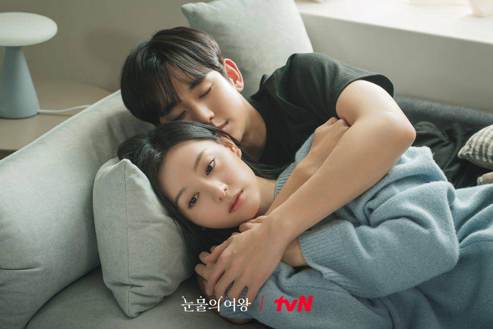 Kim Ji Won dan Kim Soo Hyun di Queen of Tears (twitter.com/CJnDrama)