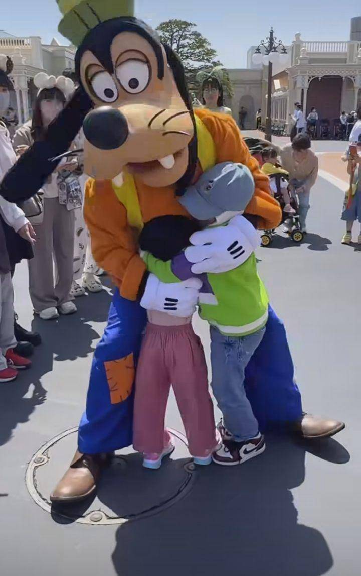 Rachel Vennya Disneyland Tojyo (Instagram.com/rachelvennya)
