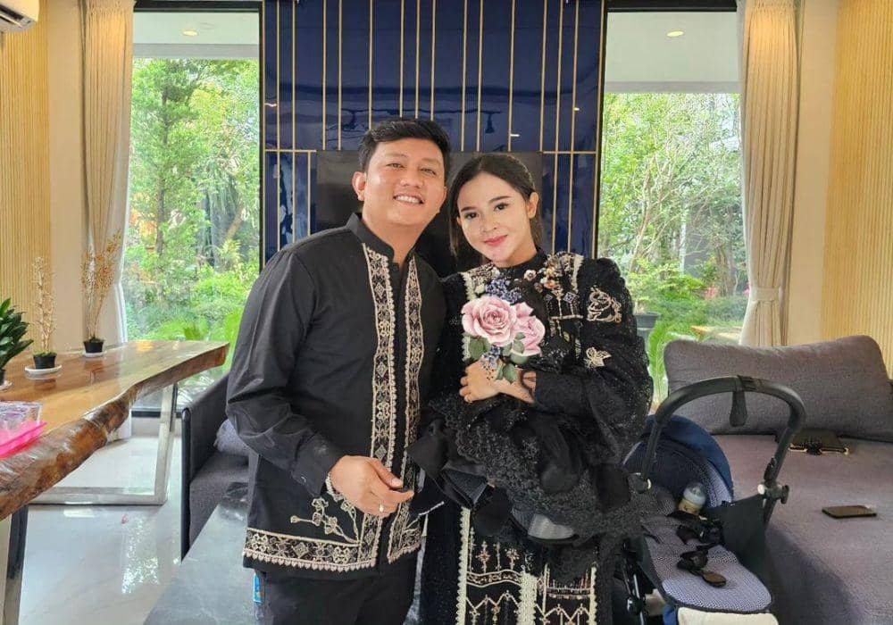 potret Lebaran keluarga seleb (instagram.com/denny_caknan)