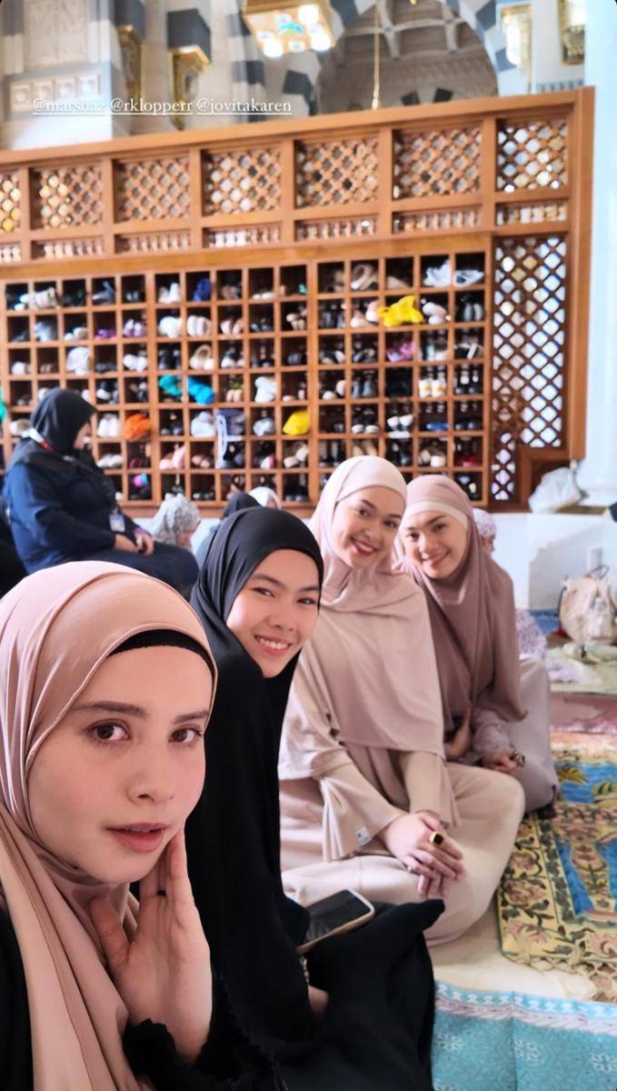 potret Violenzia Jeanette dan sahabat (instagram.com/violenziajean)
