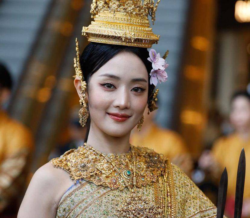 potret Minnie (G)I-Dle rayakan Songkran Day di Thailnd (instagram.com/iconsiam)