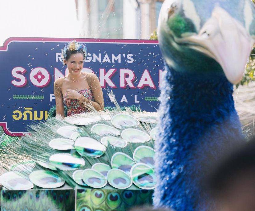 potret Yaya Urassaya rayakan Songkran (instagram.com/urassayas)