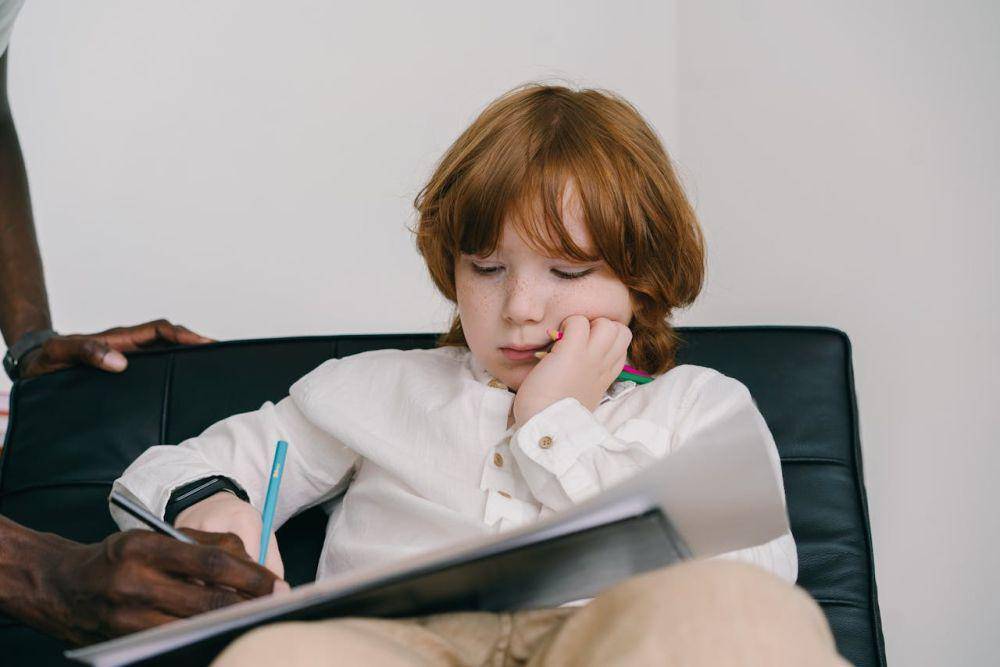 ilustrasi anak kecil (pexels.com/Mikhail Nilov)