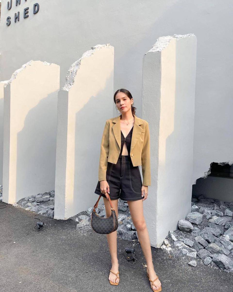 Baitoey Punnisa (instagram.com/baitoey_punnisa)
