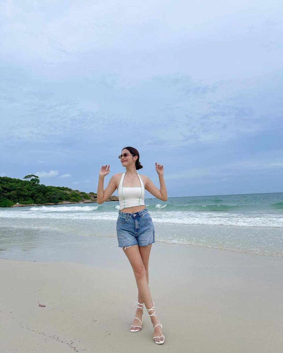 Baitoey Punnisa (instagram.com/baitoey_punnisa)