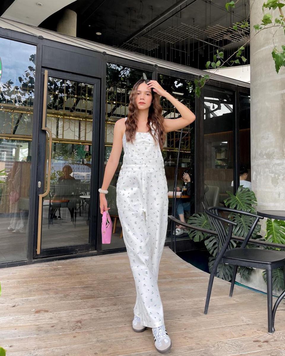 Baitoey Punnisa (instagram.com/baitoey_punnisa)