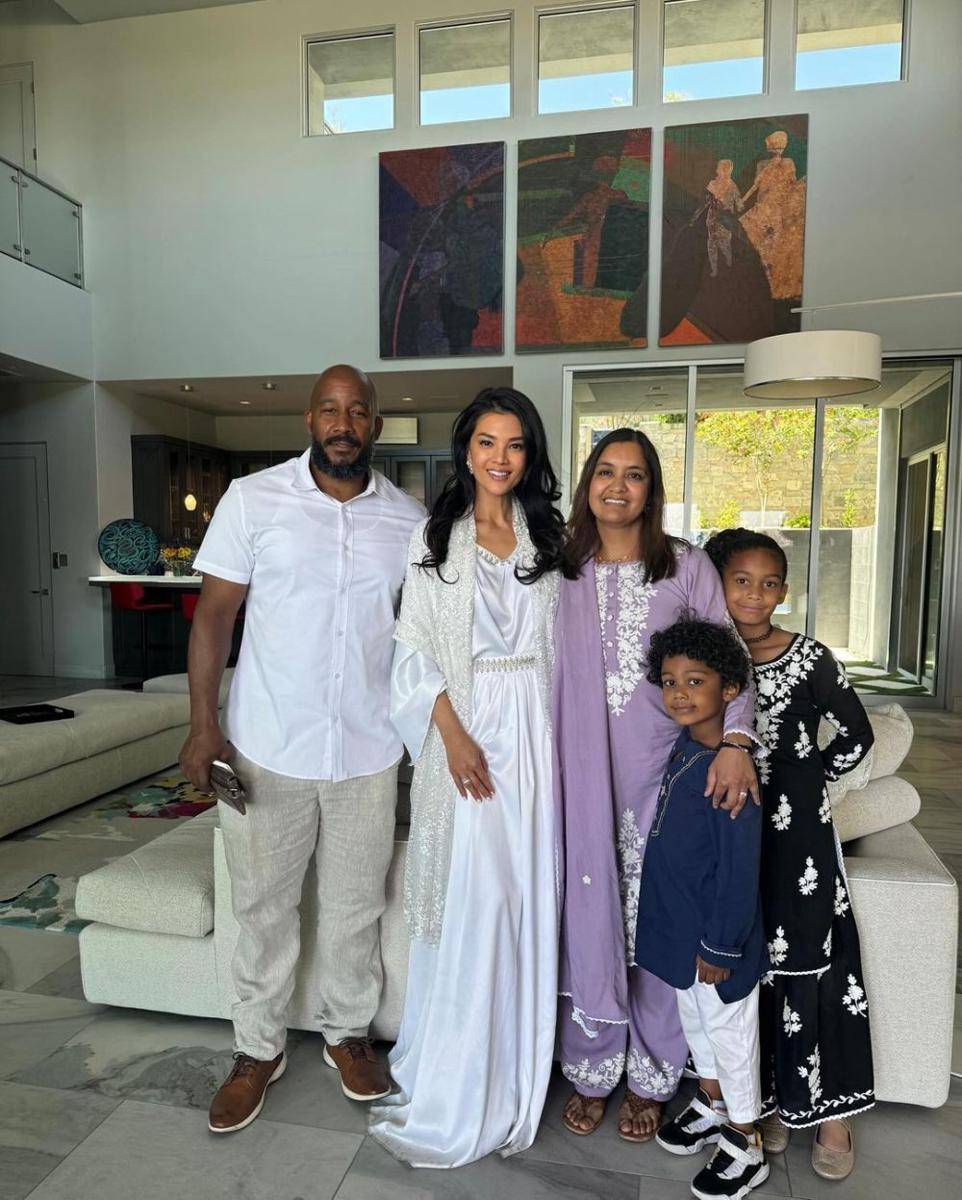 potret Farah Quinn rayakan lebaran di Arizona, Amerika Serikat (instagram.com/farahquinnofficial)