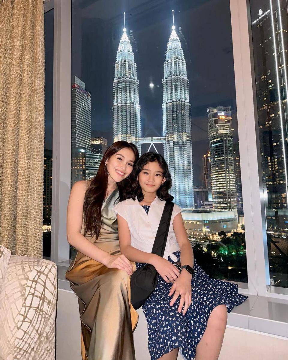 potret Ayu Ting Ting dan keluarga liburan Lebaran di Malaysia (instagram.com/ayutingting92)