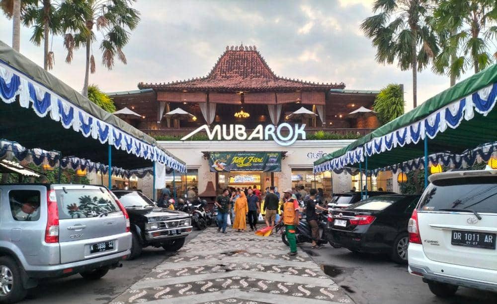 Pusat oleh-oleh Jenang Mubarok di Jalan Sunan Muria No 33, Glantengan, Kudus. (dok. Jenang Mubarok)