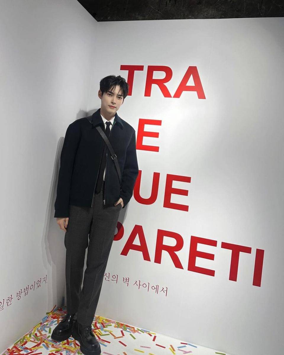 layering outer ala Sung Han Bin ZB1 (instagram.com/zb1official)