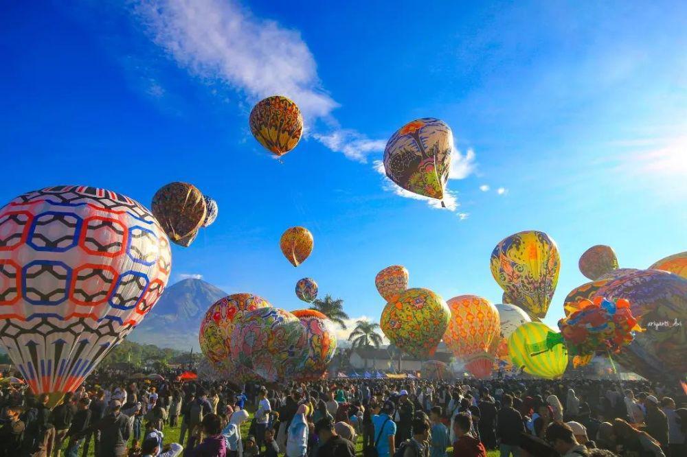 7 Potret Festival Balon Udara Wonosobo 2024, Serasa di Cappadocia