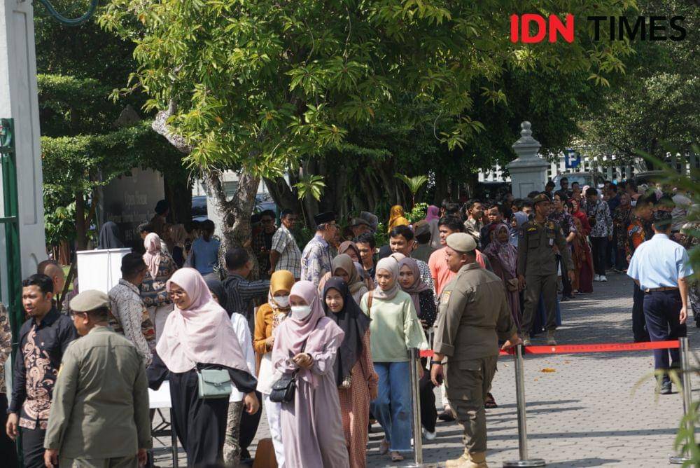 Open house Pemda DIY, di Kepatihan, Selasa (16/4/2024). (IDN Times/Herlambang Jati Kusumo)