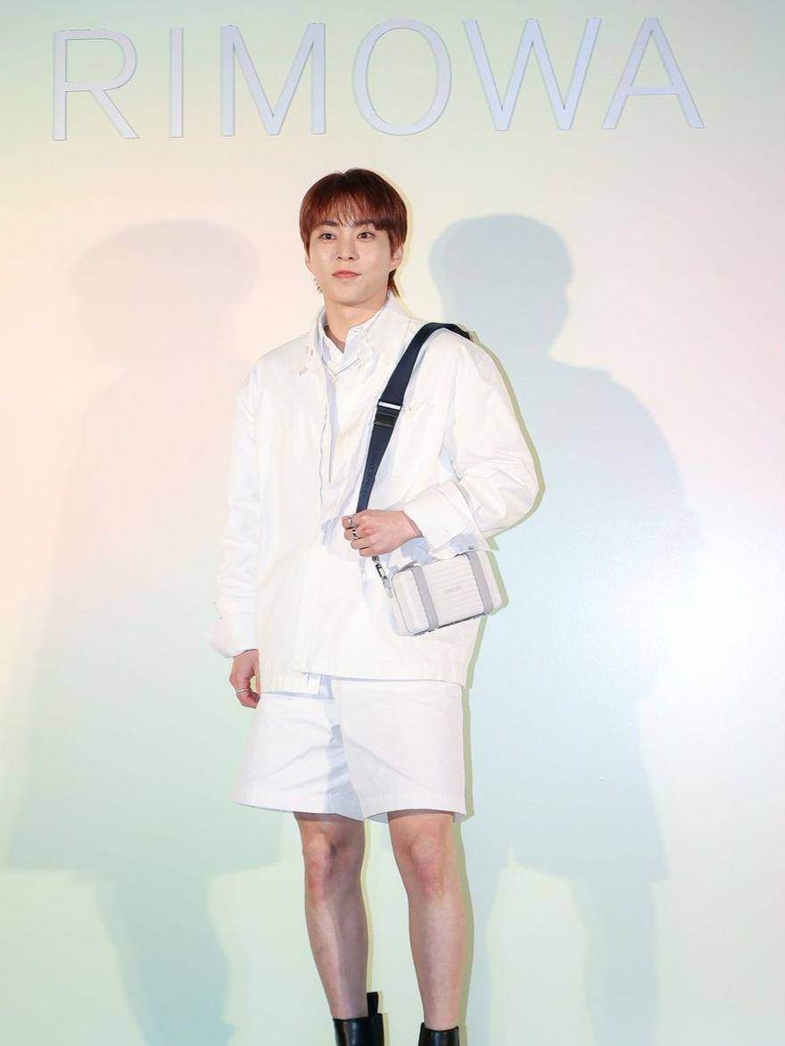 Xiumin EXO di RIMOWA event (instagram.com/sportsqnews)