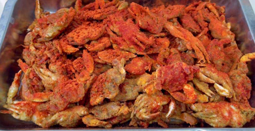Baby crab crispy (youtube.com/Ika Mardatillah)