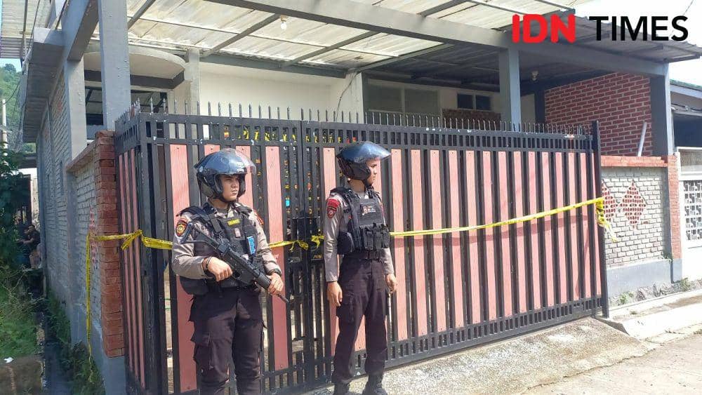 Heboh! Mayat Dikubur Dalam Rumah di Bandung Barat