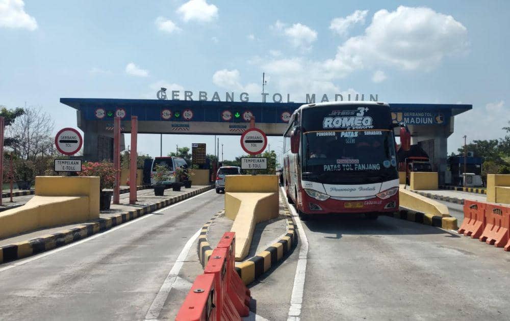 Suasana arus balik di exit tol Dumpil Madiun padat. IDN Times/ Riyanto