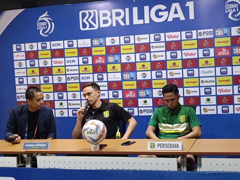 Persebaya saat After Match Press Conference, Selasa (16/4/2024). (Dok. Istimewa).