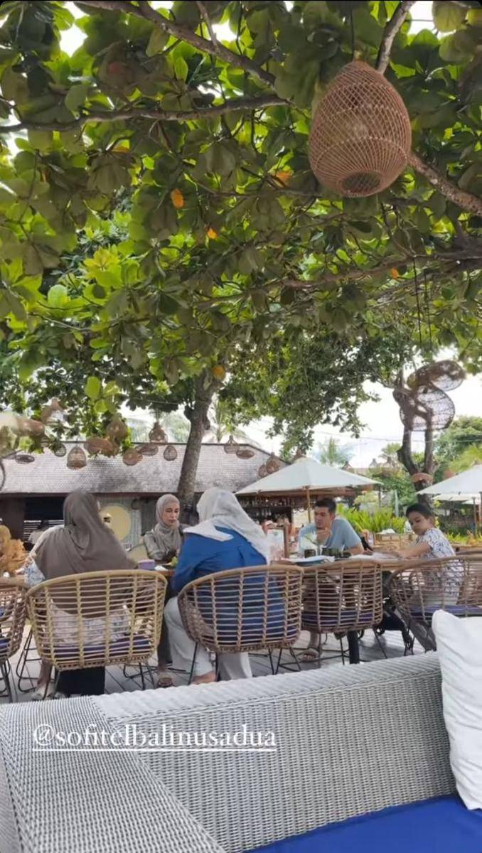 potret keluarga Shireen Sungkar (instagram.com/zaskiasungkar15)
