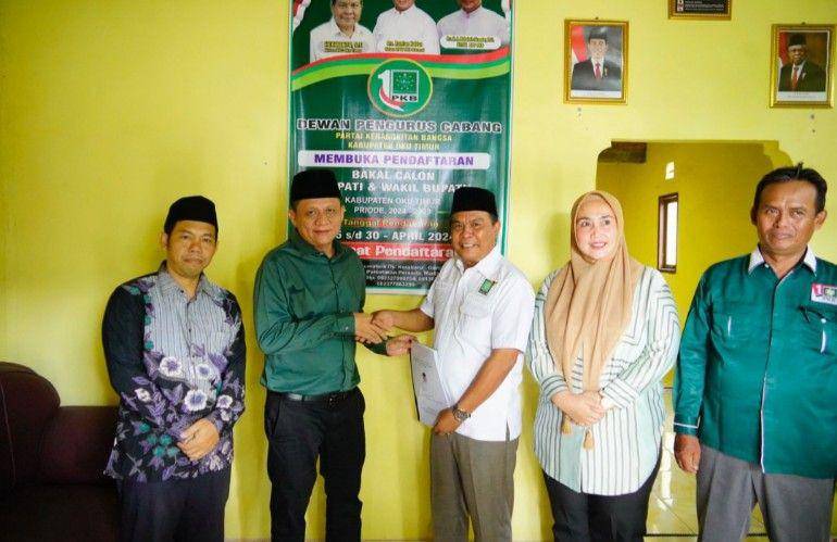 (Ir, H, Lanosin, MT saat mendaftar di DPC Partai Kebangkitan Bangsa) IDN Times/istimewa