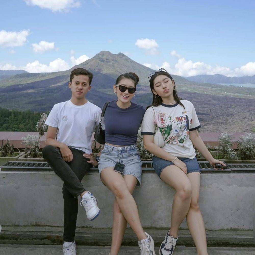 potret Amanda Caesa di Gunung Batur, Bali (instagram.com/fiorellyxa)