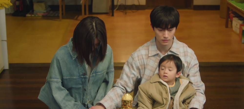 Cuplikan drama Queen of Tears (dok. tvN/Queen of Tears)