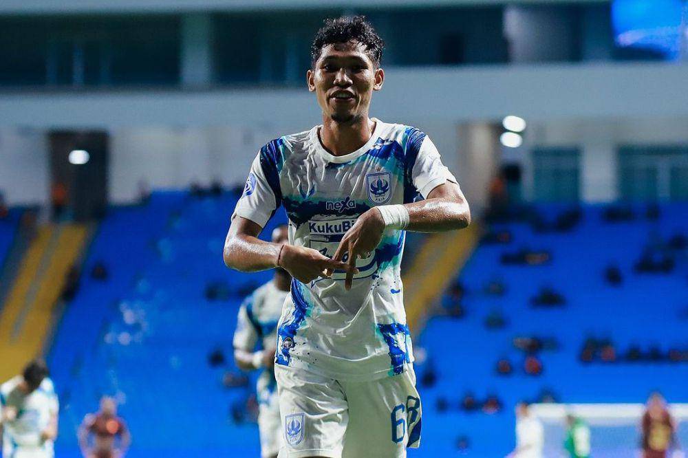 Tri Setiawan, gelandang muda PSIS, saat merayakan gol ke gawang PSM Makassar pada pekan ke-31 Liga 1 2023/2024. (instagram.com/psisfcofficial)