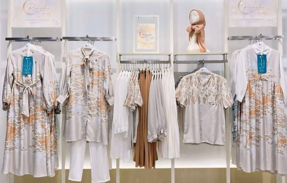 Batik Trusmi (instagram.com/btbatiktrusmi)