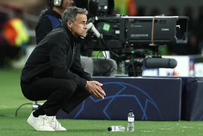 PSG Bantai Barcelona, Enrique Senang Sekaligus Patah Hati