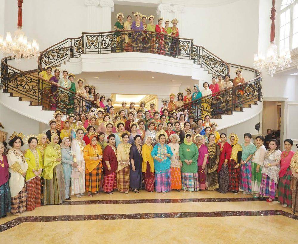 potret Annisa Pohan halal bihalal di rumah Titiek Soeharto (instagram.com/annisayudhoyono)
