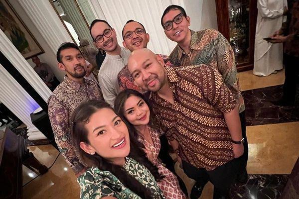 7 Potret Keluarga Cendana Rayakan Lebaran 2024, Kumpul Anak-Cicit