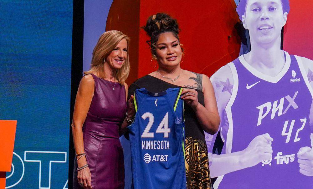 Alissa Pili (twitter.com/MarchMadnessWBB)