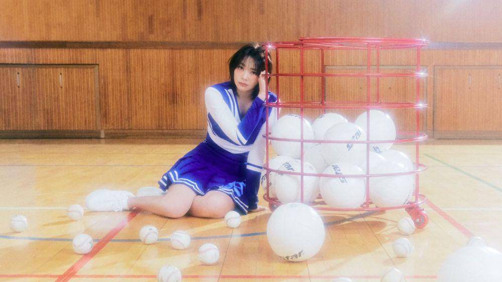 potret Siyeon QWER