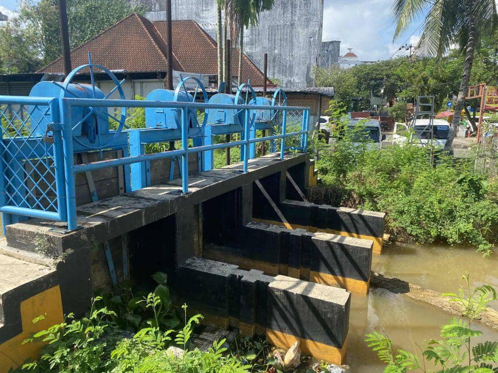 Pintu air di Sungai Belasung yang berbatasan dengan Sungai Martapura.