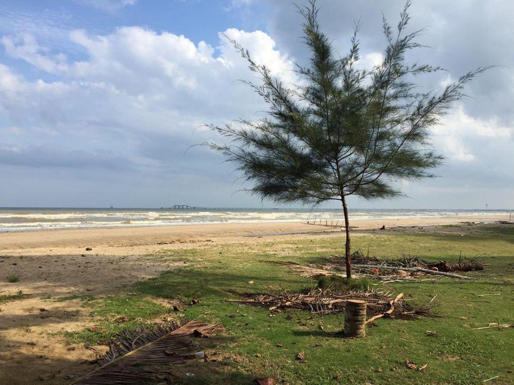 Pantai Sekerat: Hidden Gem di Kaltim yang Wajib Masuk Bucket List