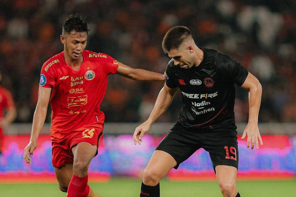 Persija Jakarta dalam laga menghadapi Persis Solo pada putaran kedua Liga 1 2023/2024. (instagram.com/persisofficial)