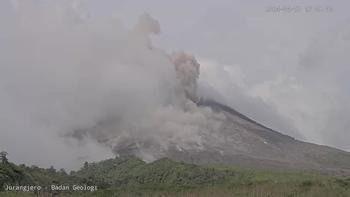 Gunung Merapi Meluncurkan Awan Panas Guguran Sore Ini