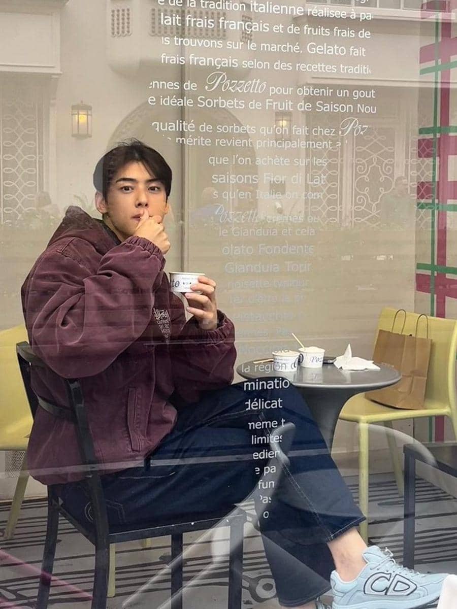 potret Cha Eun Woo (instagram.com/eunwo.o_c)