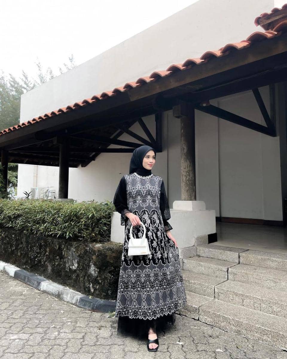 Vina Maulina (instagram.com/vinamaulina)