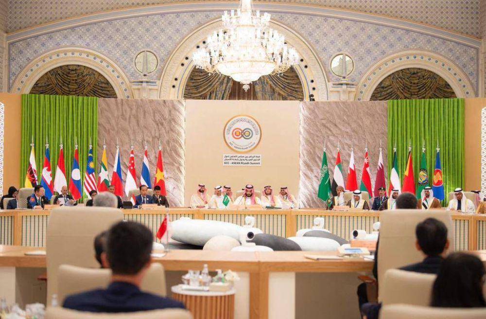 Pertemuan Konferensi Tingkat Tinggi (KTT) ASEAN-Gulf Cooperation Council (GCC) (Sumber: kumparan.com)
