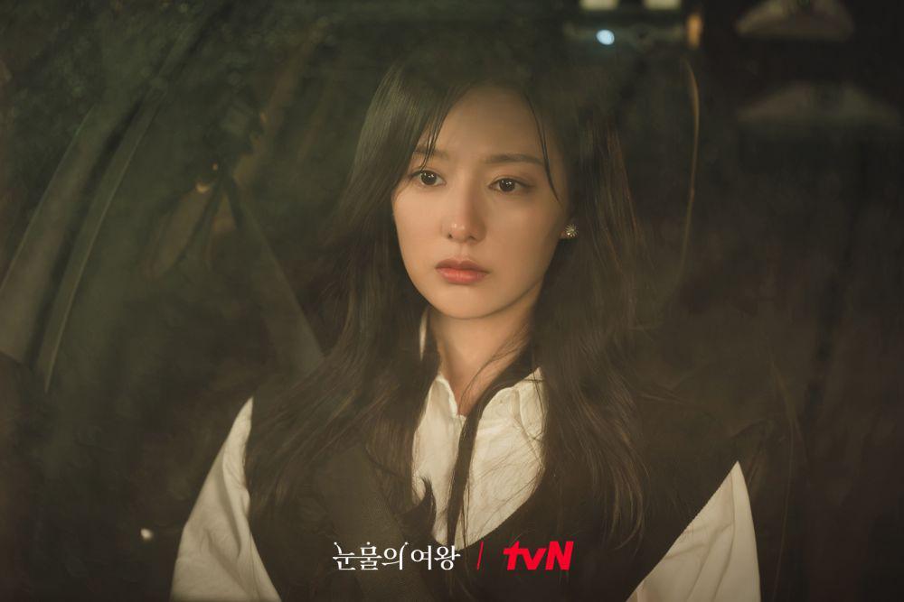 [QUIZ] Bantu Hong Hae In Queen of Tears Menentukan Dokter yang Akan Menyembuhkannya!