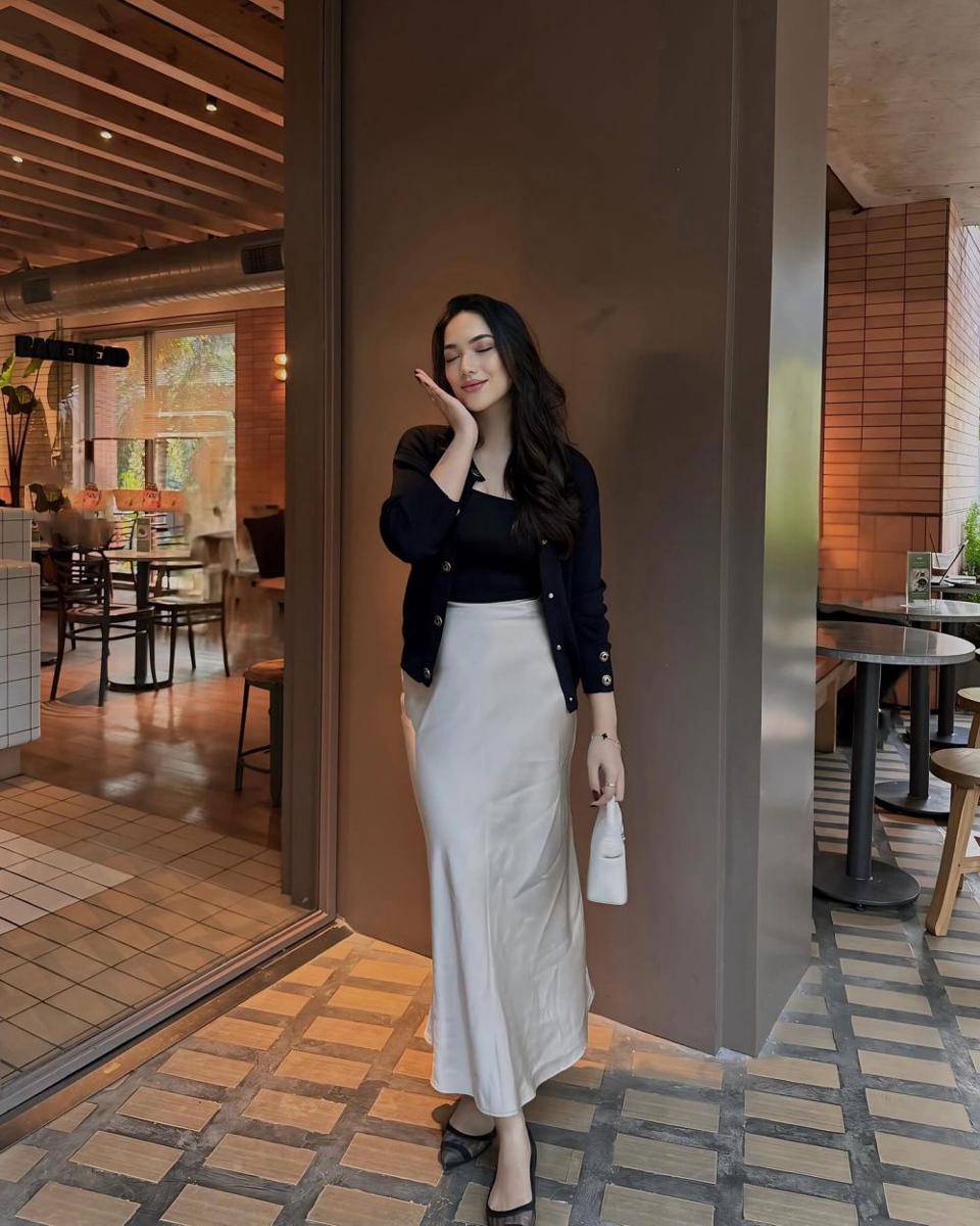 outfit cardigan (instagram.com/nabilagardena)