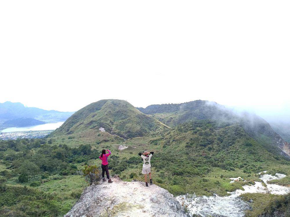Gunung Ambang (google.com/maps/Sarah J. Poluan)