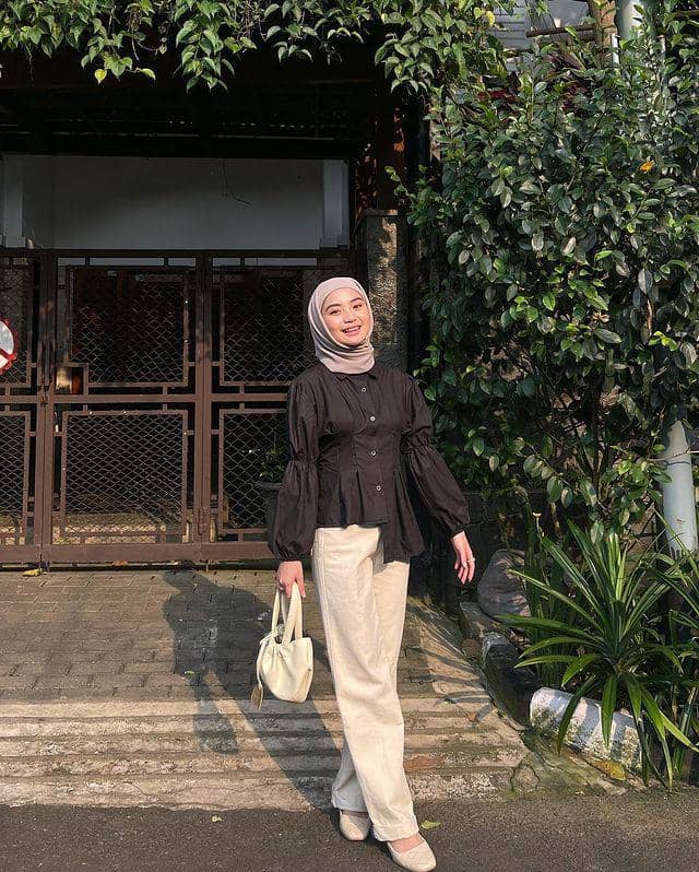 Tania Dewi (instagram.com/taniaaa.dn)