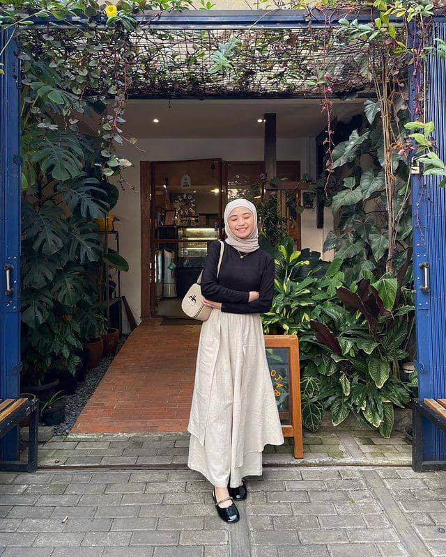 Tania Dewi (instagram.com/taniaaa.dn)