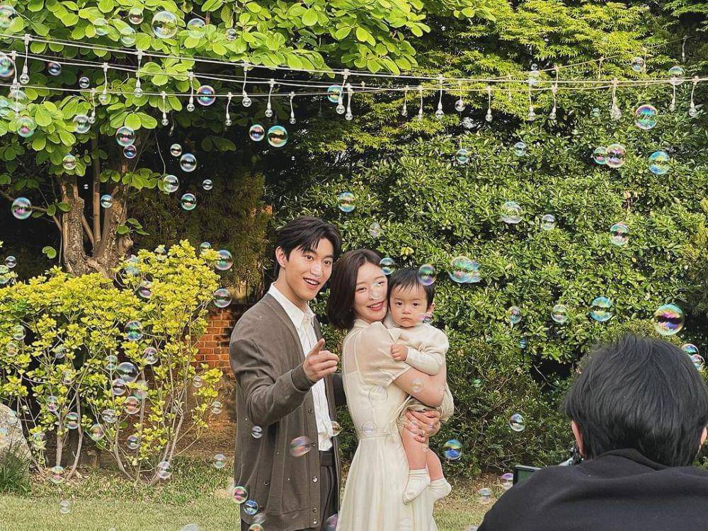 potret momen photoshoot bersama keluarga (instagram.com/ good.see.u)