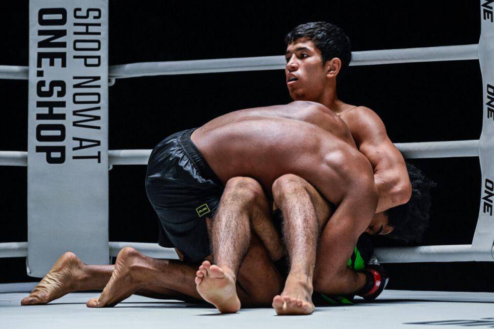 Petarung MMA ONE Championship, Avazbek Kholmirzaev (dok. ONE Championship)
