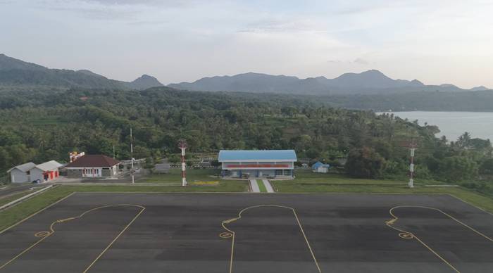 Bandara Harun Thohir di Pulau Bawean (hubud.dephub.go.id)